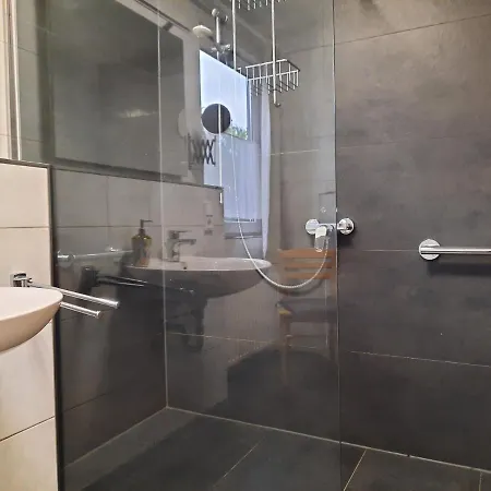 Apartment Sasse Mit Garten&grill *