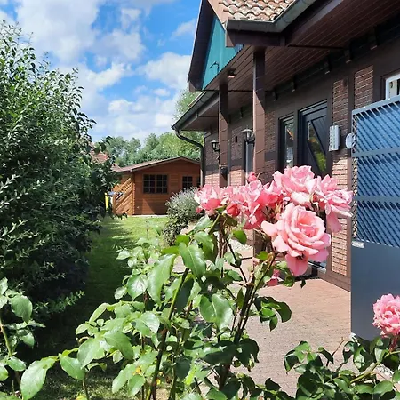 Ferienhaus Sasse - Ferienwohnungen Molschow